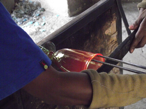 Glass blowing at Shanga.