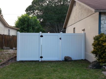 The south side gate into the backyard.