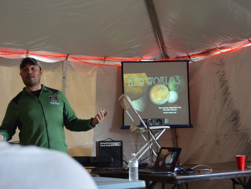 Antonio Paris giving a lecture.