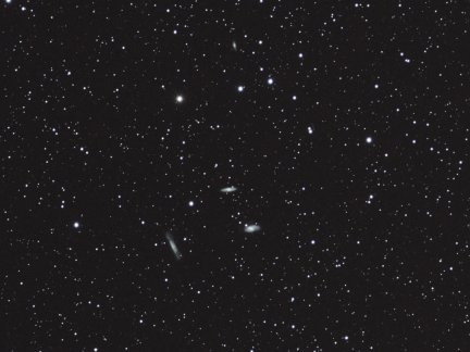 A wide-angle view of the Trio in Leo.