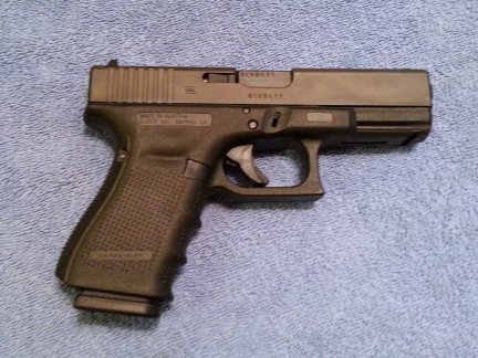 A right side view of a Gen 4 Glock 19.