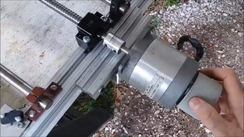 The y axis motor mounted.